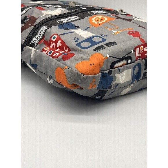 Lesportsac Travel Crossbody 3 Zip Front Pockets  Robot Retro Print Shoulder Bag - Picture 4 of 15